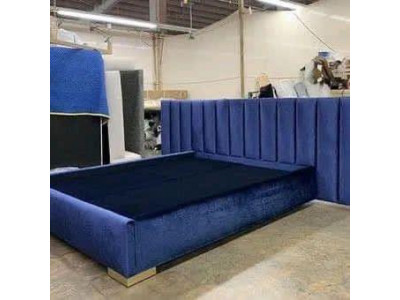 Dorothy széles háttámlás ágyrácsos franciaágy